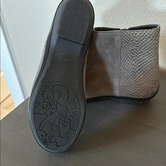 Dansko Gray Suede Leather Ankle Boots - Picture 4 of 4